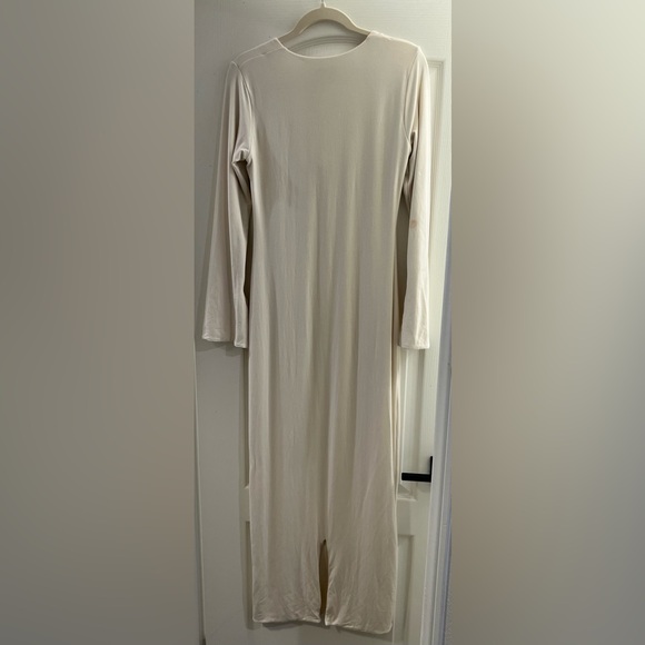 Oh Polly Gelisa Square Neck Long Sleeve Maxi Dress in Ivory - Picture 8 of 14